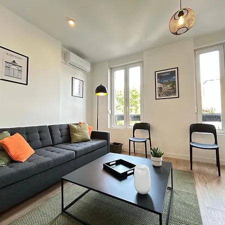 Nuit Des Sacres Apartment